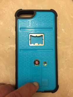 iPhone 6 plus con ensendedor y abrelatas