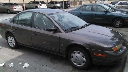 2000 Saturn