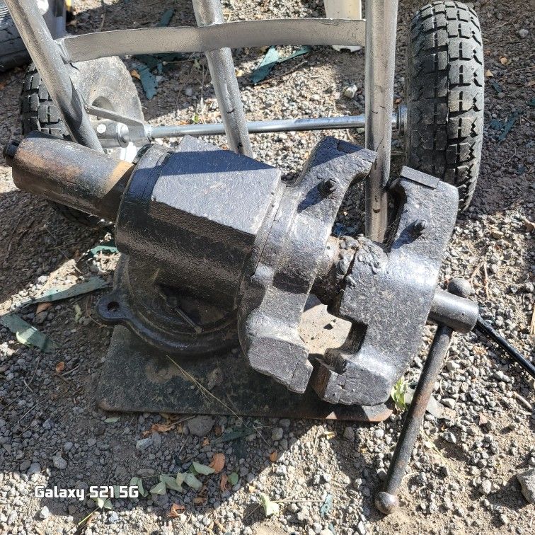 Double Head Vice