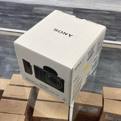 Sony ZV-E10 II W/ 16-50mm 