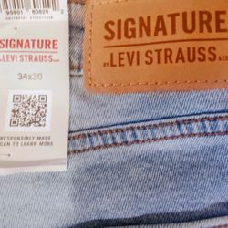 Levi's Slim With Regular Leg Size 34/30"