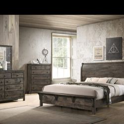 *Memorial Day Now!!!*---Attractive Peter Queen/King Bedroom Sets---From $799!!!---Delivery And Financing✌️