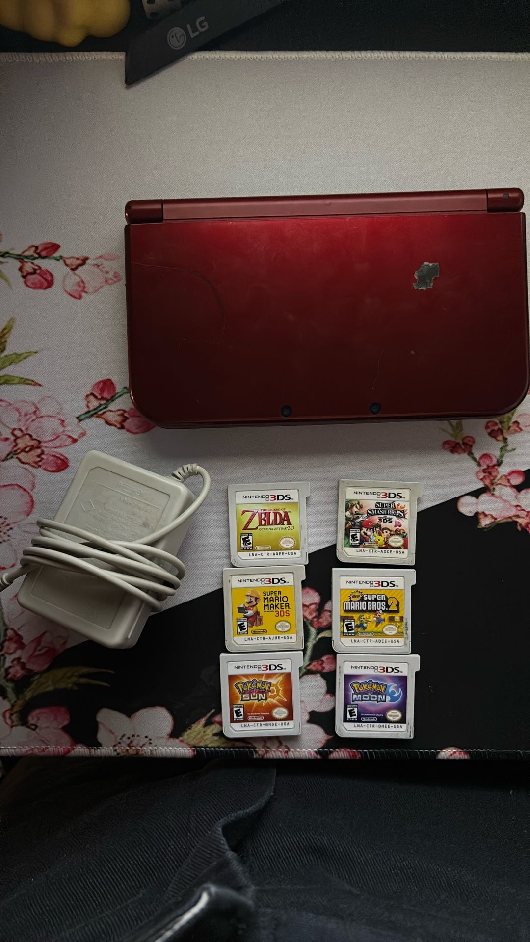 NINTENDO 3DS: 6 GAMES INCLUDED