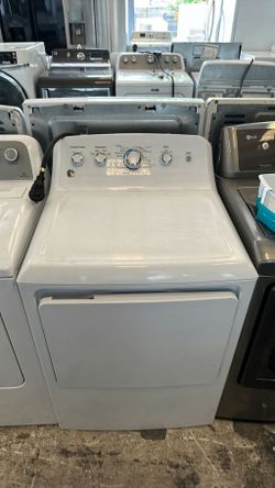 White Electric Dryer with Large Capacity