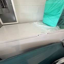 Frigidaire Chest Freezer OBO