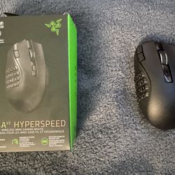 Razer Naga V2 HyperSpeed Wireless Gaming Mouse With USB Dongle