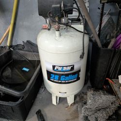 Compressor 28 Gallons