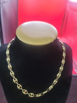 Ladies Gucci choker