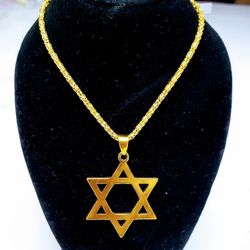 New Jewish Star Of David Pendant & Chain Gold Color, $15.00 Price Firm