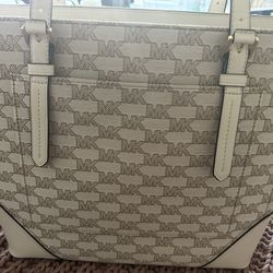 Micheal Kors 