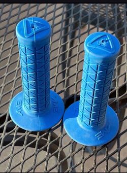 AME BLUE GRIP like New