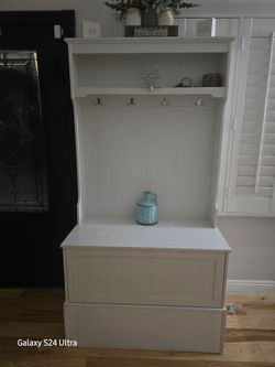 Hall tree storage