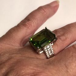 Peridot 925 Sterling Silver Ring