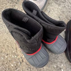 Snow Boots