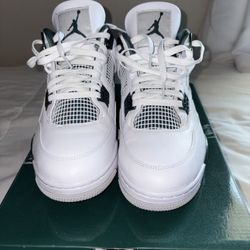 Oxidized Green Jordan 4