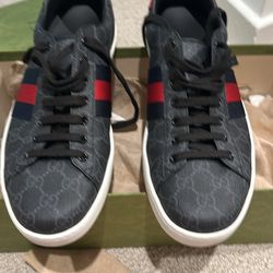 Gucci Shoes Men Size 10