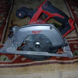 Milwaukee Cordless Circular Saw 