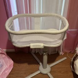 Halo Swivel Bassinet