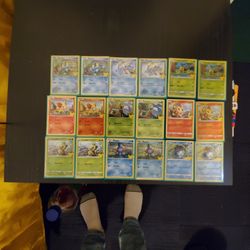 Pokemon Mcdonalds 25th Anniversary NON-HOLO & HOLO TRADING CARDS !!