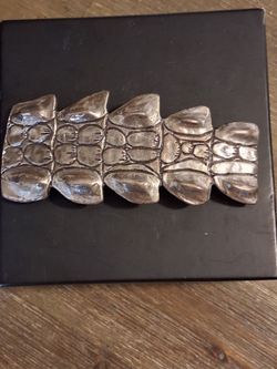 Evilla diseño cola de cocodrilo 🐊