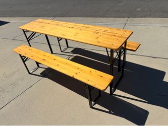 Foldable wood picnic table