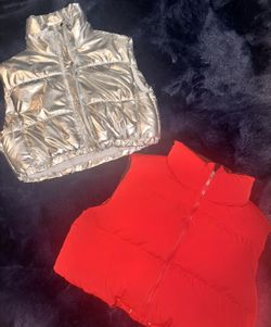 🧥🔥 2 Trendy Puffy Vests – Silver Metallic & Bold Red 🔥🧥