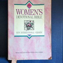 Women's Devotional Bible - International Version Packed In 1455 Pages. Encouragement, Insight, and Inspiration for Today's Christian Women 