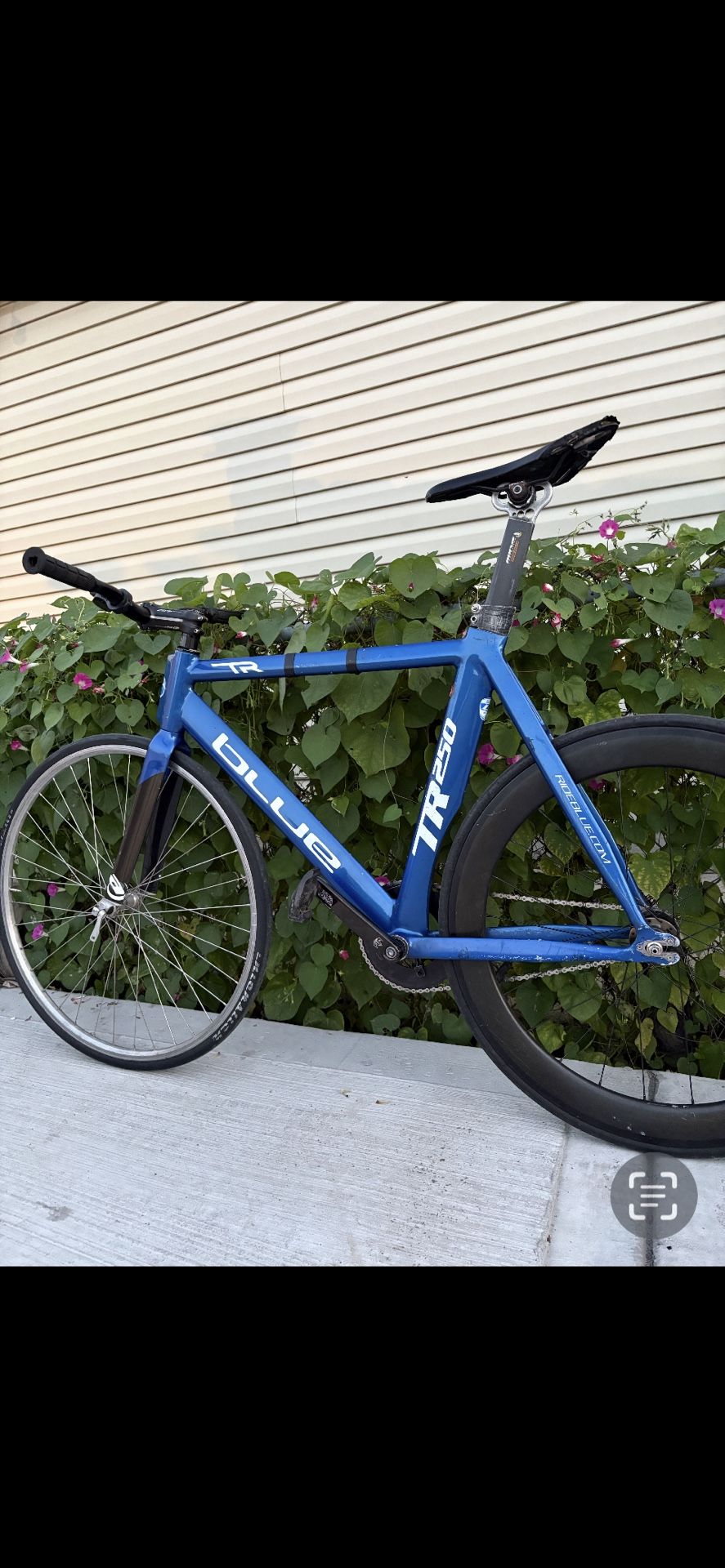 blue fixie bike 