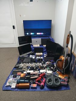 Wholesale Electronics Lot Samsung Qled TV 3 laptops 8th Gen 12th Gen Gaming Monitors Computer Parts Vacuum Camera Equipment & More