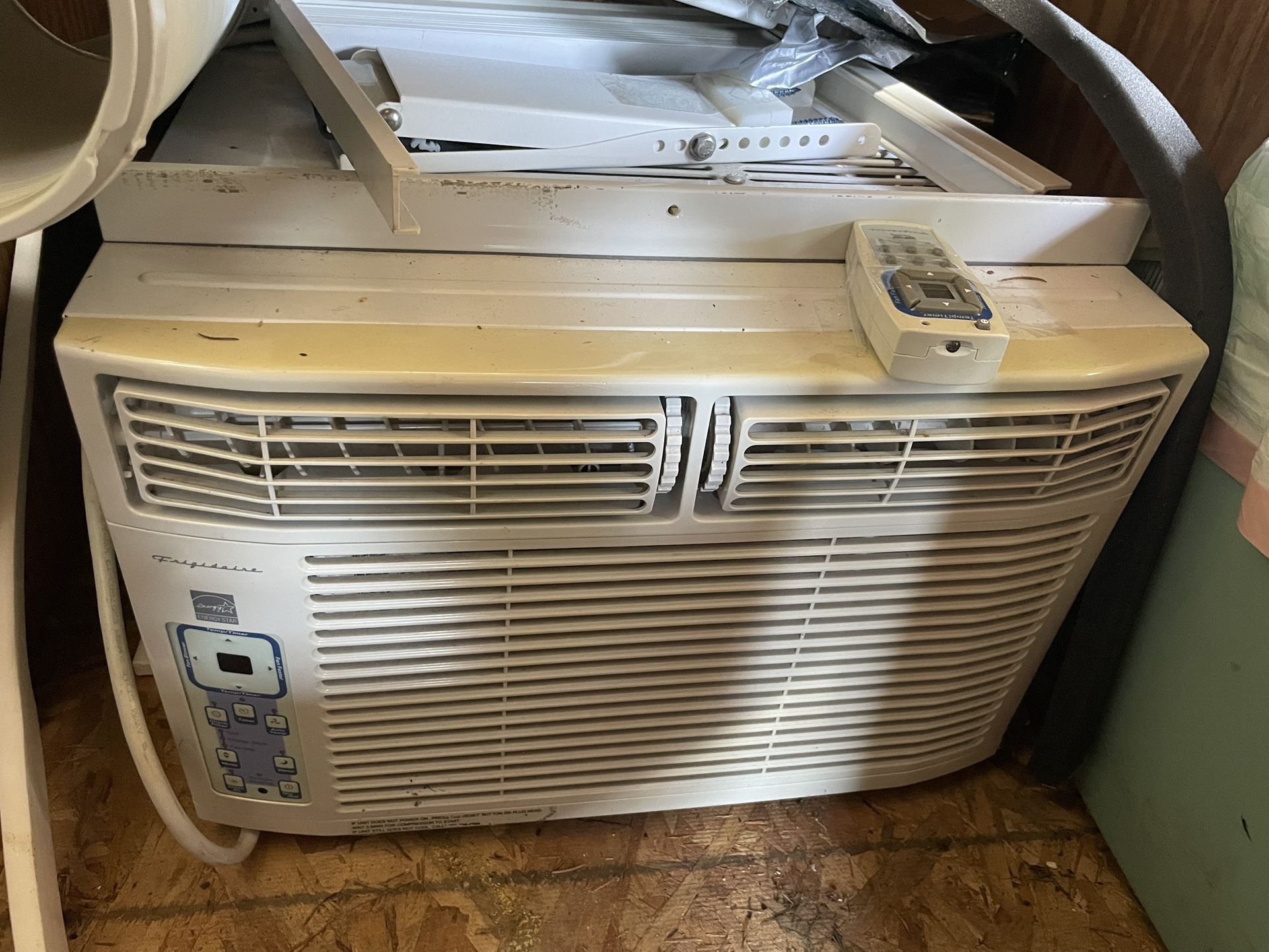 Window AC Unit.