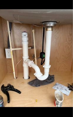 Drenaje .Calentador de agua .Water Heater . Toilets  .Faucet.   🛠️