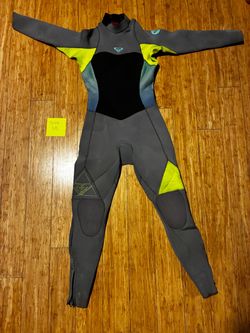 Wetsuit size 10