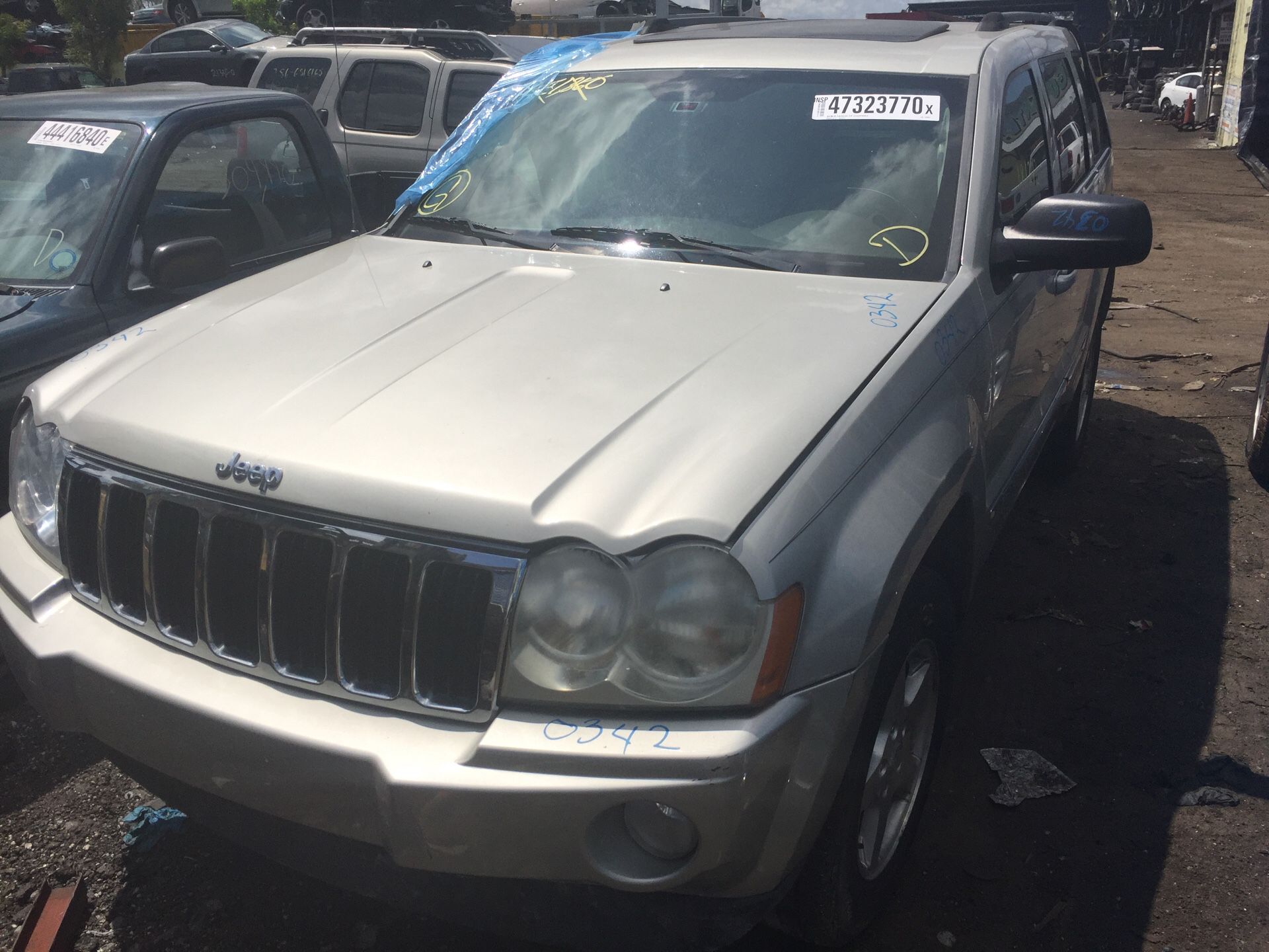 Jeep cherokee limited 2007 parts out text