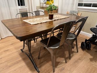 Dining table with chairs