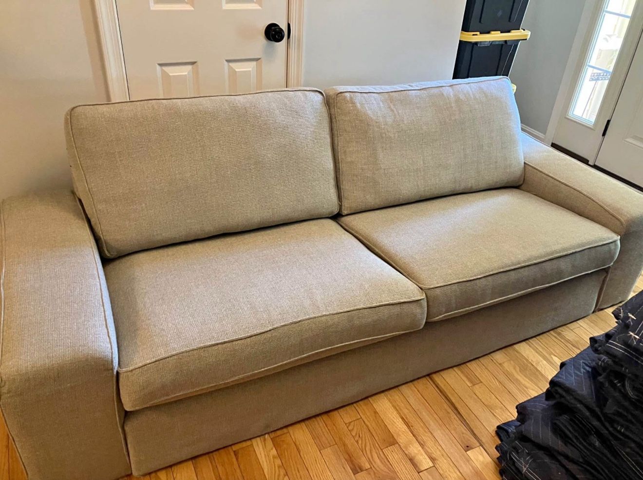 Cheap Sofa/Couch IKEA Kivik Sofa