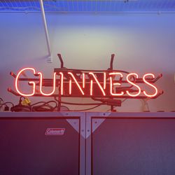 Guinness Beer Sign / Red Neon - EC!