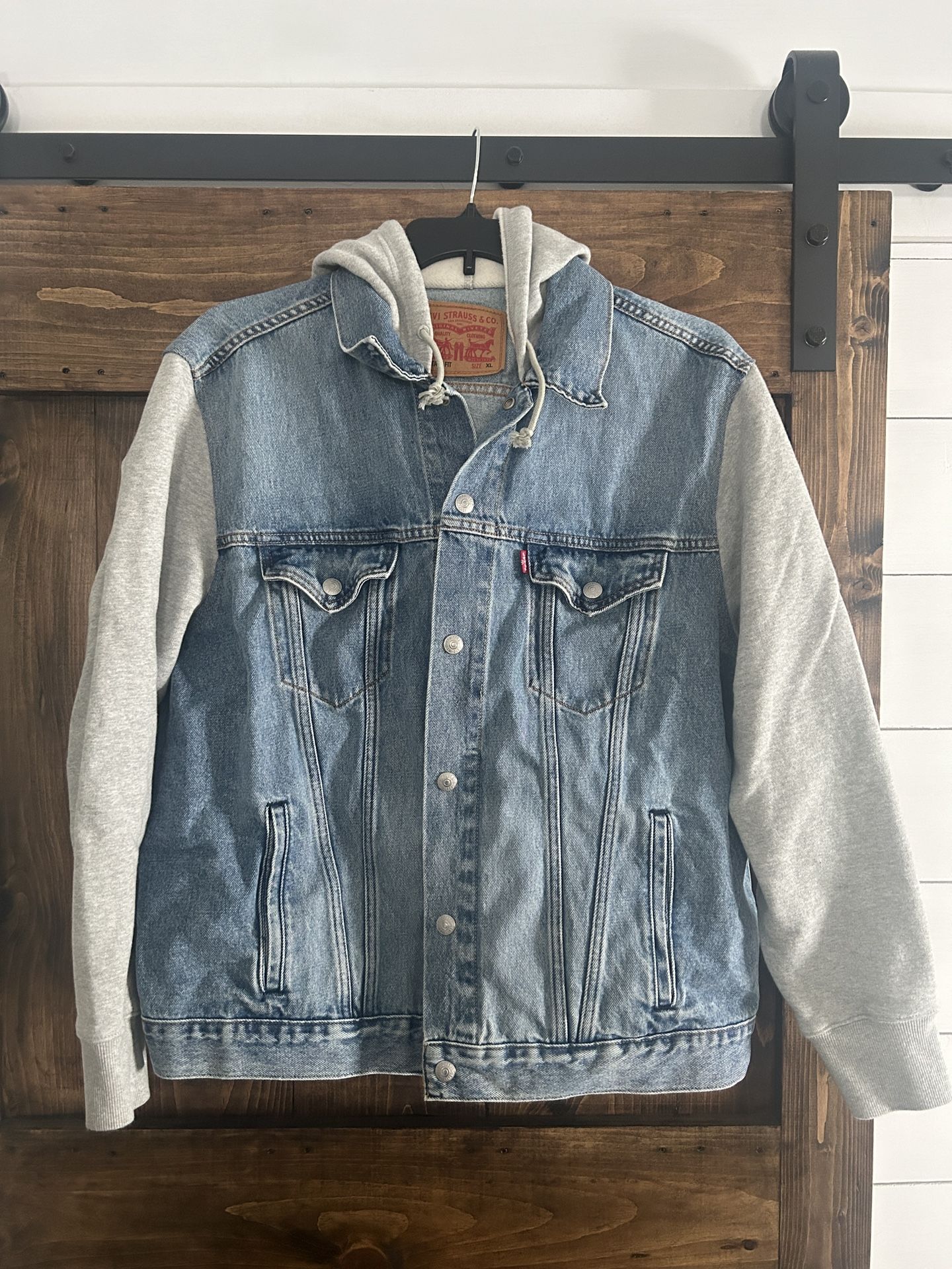Levi’s Denim Jacket - Men’s XL