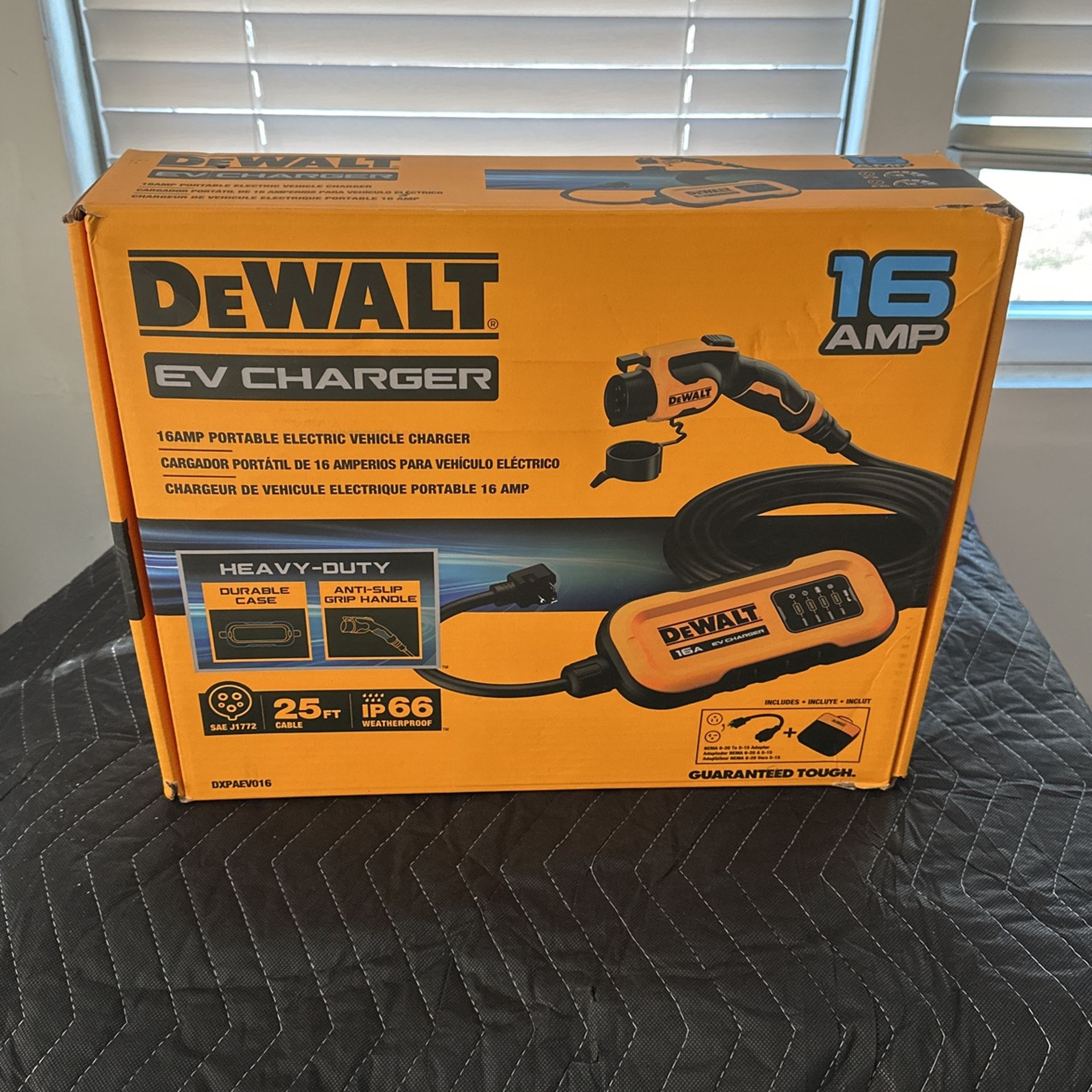 Dewalt 16 Amp EV Charger