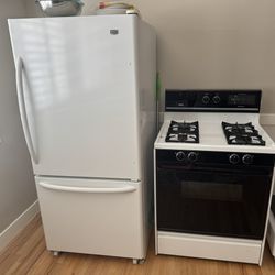 Stove And Refrigerator 