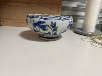 Blue and White Floral Porcelain Footed Bowl