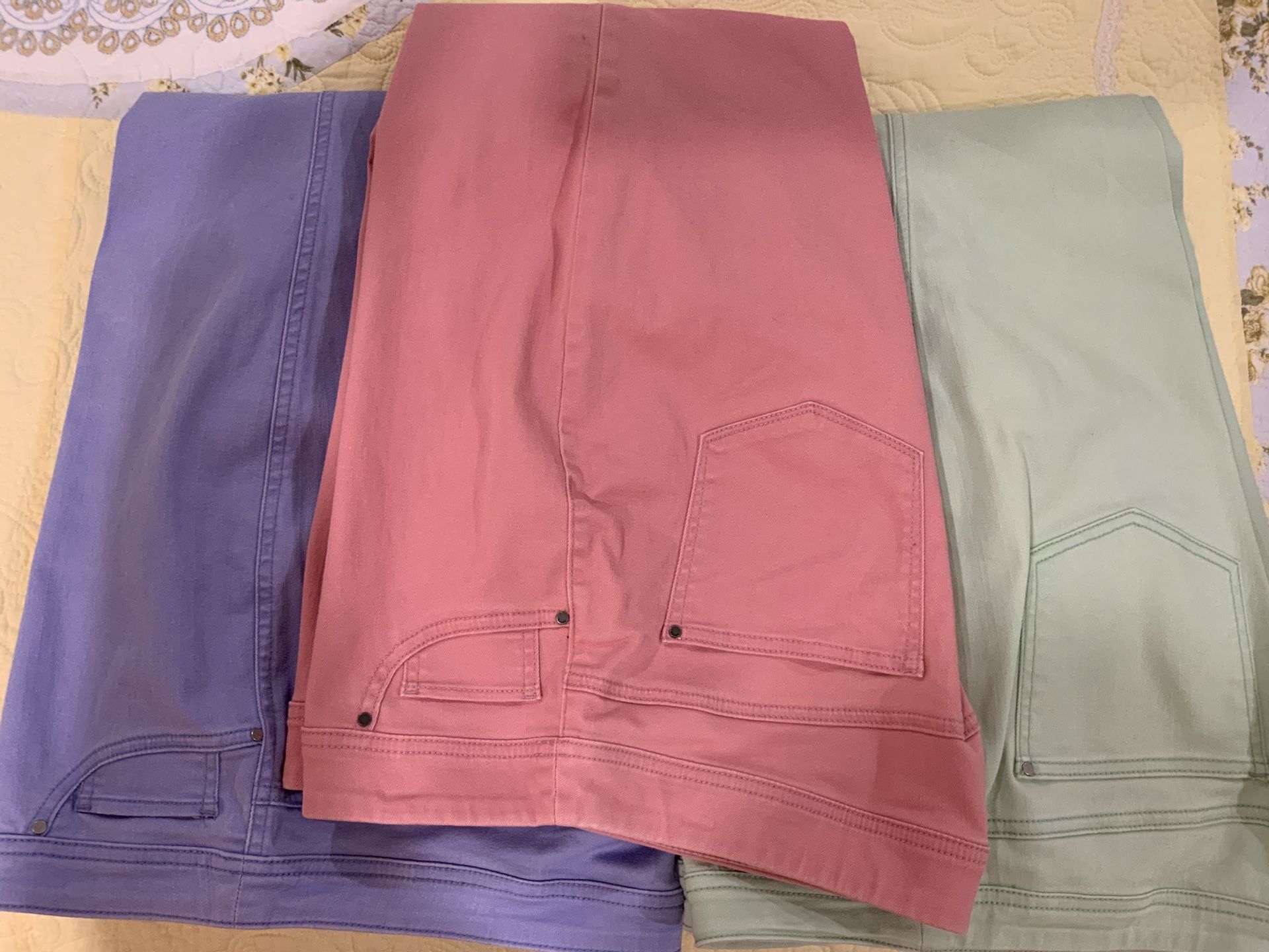 3 pair ladies pastel colored jeans. Chicos brand. Size 2.5 (misses 14). Like new. Smoke free home.
