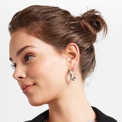 Irregular Hoop Earrings
Color: Silver
Brand express
Condition brand new 
No returns 
Feel free to ask questions 
Happy to bundle.
Please check My othe