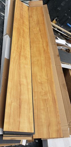 Vinyl planks