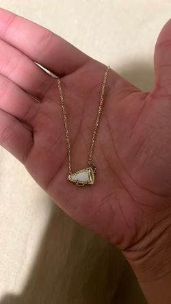 Kendra Scott Necklace