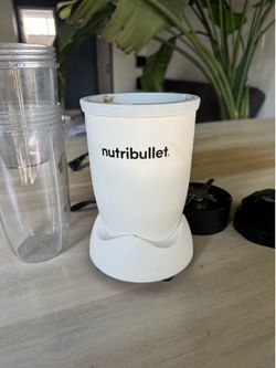 NutriBullet Blender w/ Cups & Accessories – Great Condition – $25