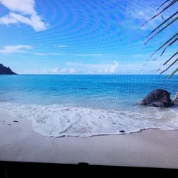 65 SMART TV with Remote / TV Stand / Wall mount 