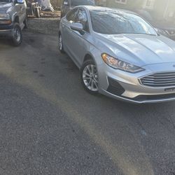 2019 Ford Fusion