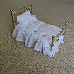 Am. Girl Doll Samantha Bed