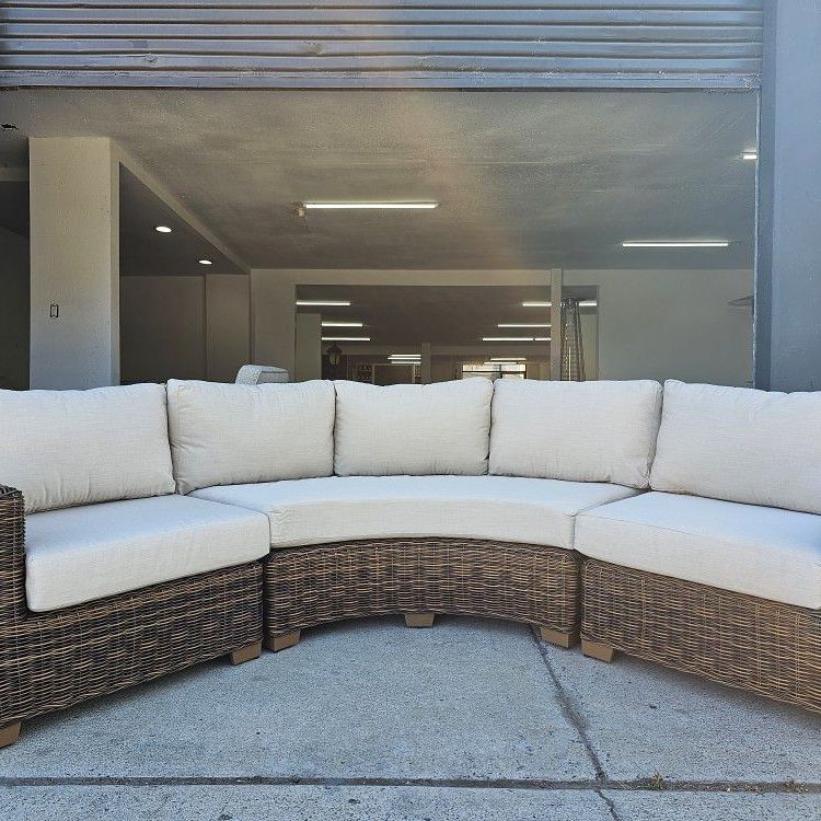 New Patio Furniture Outdoor HDPE Wicker Sunbrella Curve Sectional