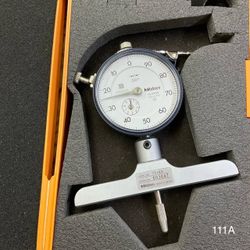 Mitutoyo Dial Depth Gauge in Case